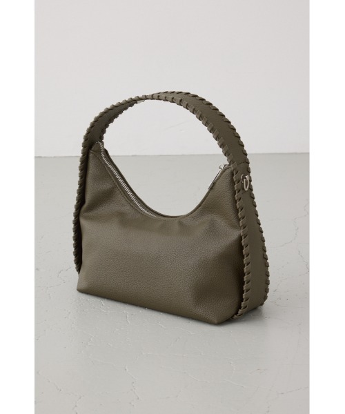 AZUL by moussy(アズールバイマウジー)の「オーバーロックデザインハンドバッグ(ショルダーバッグ・レディース・ブラック/カーキ/グレイッシュベージュ・FREE)」の12枚目の写真