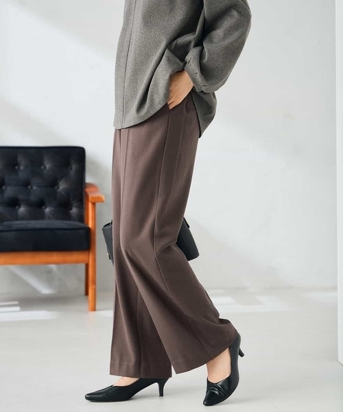 a.v.v（アーヴェヴェ）の「【イージーケア/洗える/ストレッチ】裏起毛美ラクるスッキリ見えストレートパンツ（その他パンツ・レディース・ブラウン/ブラック/グレー・36/38/40）」の4枚目の写真