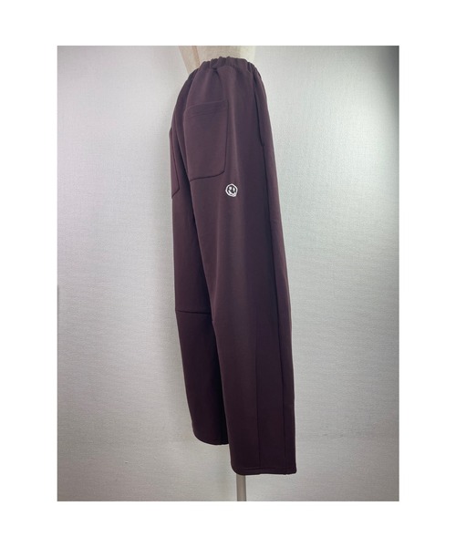 WORLD WIDE LOVE!（ワールドワイドラブ）の「コクーンパンツ（スウェットパンツ・レディース・トップグレー/ボルドー/ブラック・1）」の5枚目の写真
