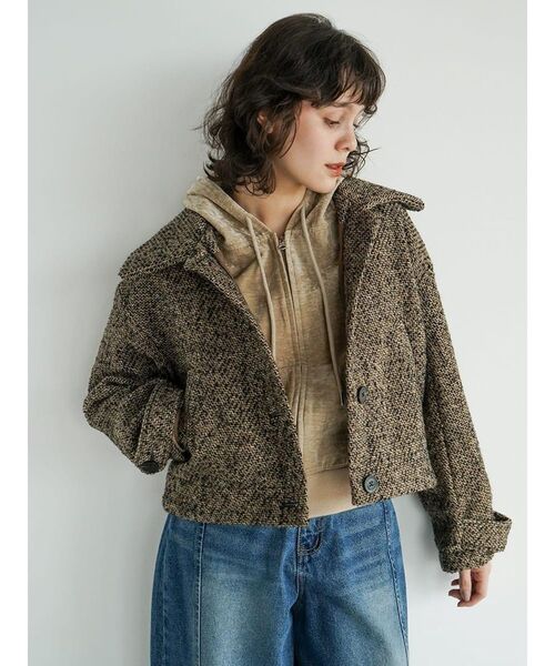 FIKA.(フィーカ)の「Woven jacquard jacket(その他アウター・レディース・ブラック/ブラウン・MEDIUM)」の2枚目の写真
