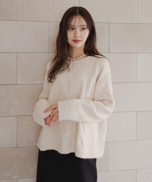 Andemiu（アンデミュウ）の「ユルケーブルニット617733（ニット/セーター・レディース・チャコールグレー/パープル/アイボリー・FREE）」の2枚目の写真