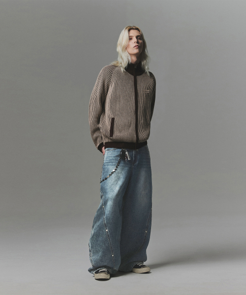 NOT4NERD(ノットフォーナード)の「444 Logo Two Tone Rib Knit Zip Up - Beige(カーディガン/ボレロ・レディース・その他・SMALL/MEDIUM/LARGE/X-LARGE)」の6枚目の写真