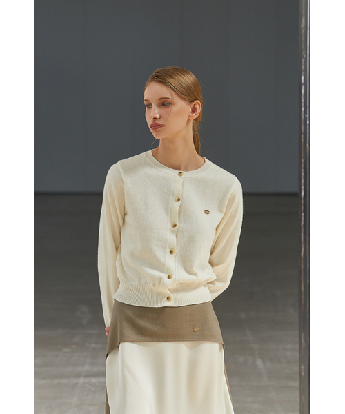 ANOETIC(アノエティック)の「SOLID ROUND CARDIGAN_IVORY(カーディガン/ボレロ・レディース・アイボリー・FREE)」の1枚目の写真