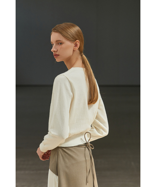 ANOETIC(アノエティック)の「SOLID ROUND CARDIGAN_IVORY(カーディガン/ボレロ・レディース・アイボリー・FREE)」の2枚目の写真