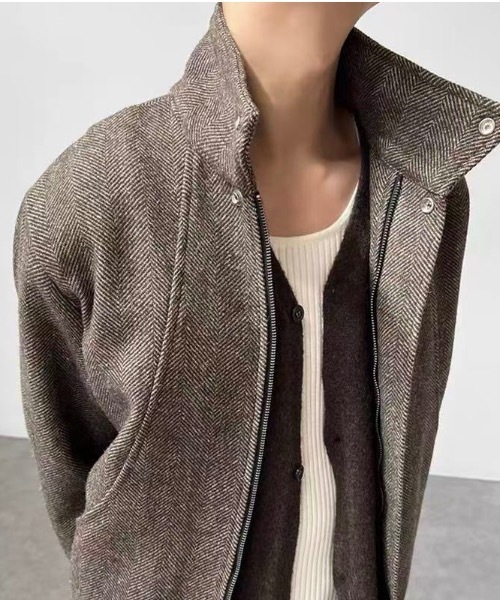CREARE -LINO-(クレアーレリノ)の「スタンドカラーヘリンボーンブルゾン(ブルゾン・メンズ・ブラック/ブラウン・FREE)」の13枚目の写真