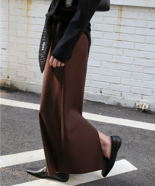 LEVAR(レバー)の「Straight Maxi Skirt - Walnut Brown(スカート・レディース・その他・MEDIUM/SMALL)」の2枚目の写真