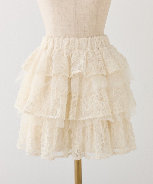 one after another NICE CLAUP(ワンアフターアナザーナイスクラップ)の「フリルティアードミニスカート(スカート・レディース・アイボリー/ブラック/オフホワイト・FREE)」の4枚目の写真