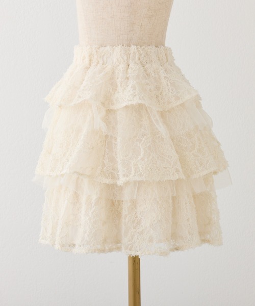 one after another NICE CLAUP(ワンアフターアナザーナイスクラップ)の「フリルティアードミニスカート(スカート・レディース・アイボリー/ブラック/オフホワイト・FREE)」の8枚目の写真