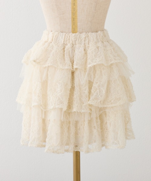 one after another NICE CLAUP(ワンアフターアナザーナイスクラップ)の「フリルティアードミニスカート(スカート・レディース・アイボリー/ブラック/オフホワイト・FREE)」の9枚目の写真
