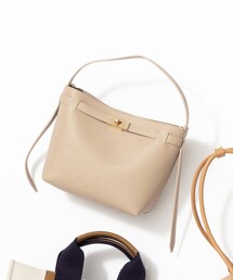 23区（ニジュウサンク）の「ベルテッド2WAY ハンドバッグ（ハンドバッグ）」