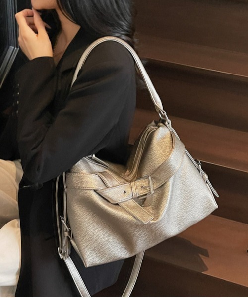 MASHIRO（マシロ）の「【MASHIRO】ベルトデザイン3WAYショルダーバッグ(MA/EK128)（ショルダーバッグ・レディース・シルバー/ブラック/ホワイト・FREE）」の7枚目の写真