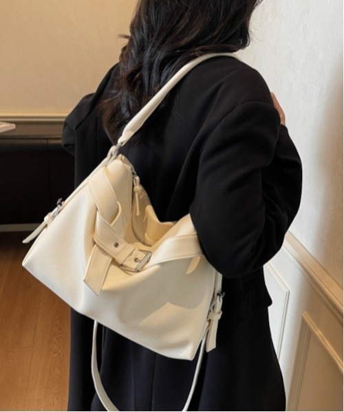 MASHIRO（マシロ）の「【MASHIRO】ベルトデザイン3WAYショルダーバッグ(MA/EK128)（ショルダーバッグ・レディース・シルバー/ブラック/ホワイト・FREE）」の21枚目の写真