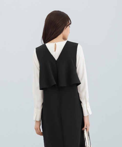 White Collection（ホワイトコレクション）の「多機能すぎるワンピース【UVカット･速乾・接触冷感･防シワ・ストレッチ･洗える】ダブルピケクロス・深キーネックバックペプラムIラインワンピース（ワンピース・レディース・ネイビー/ブラック・LL/L/M）」の14枚目の写真