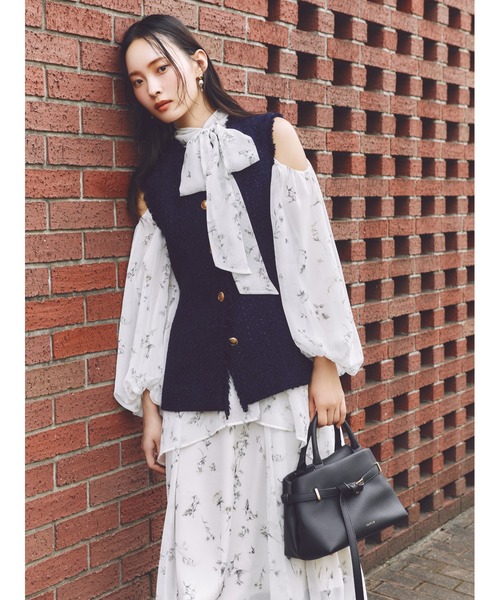 00サイズ】フラワープリントオフショルティアードワンピース