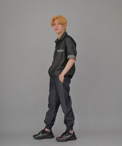 SAINTCREW(セントクルー)の「ボールドアンクバンドカーゴジョガーパンツ BAC-328 デニムライトインディゴ(デニムパンツ・メンズ・その他・MEDIUM/LARGE/X-LARGE)」の2枚目の写真