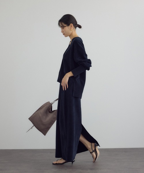 SALON adam et rope'（サロン アダム エ ロペ）の「ナローロングスカート-CreamyCotton /クリーミーコットン-（スカート・レディース・オフホワイト/ベージュ系その他/ブラック・FREE）」の5枚目の写真