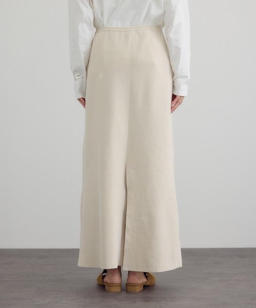 SALON adam et rope'（サロン アダム エ ロペ）の「ナローロングスカート-CreamyCotton /クリーミーコットン-（スカート・レディース・オフホワイト/ベージュ系その他/ブラック・FREE）」の13枚目の写真