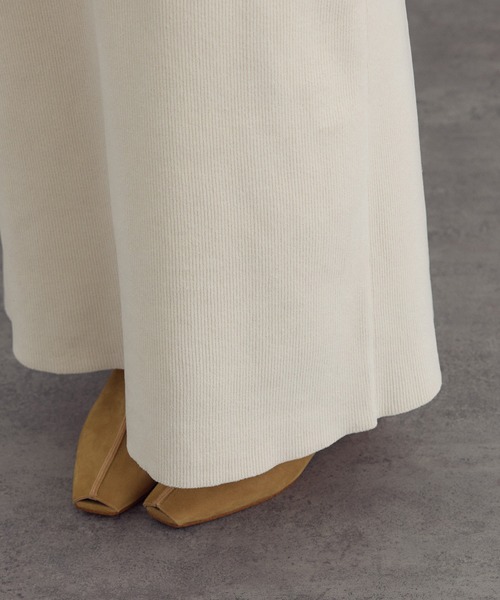 SALON adam et rope'（サロン アダム エ ロペ）の「ナローロングスカート-CreamyCotton /クリーミーコットン-（スカート・レディース・オフホワイト/ベージュ系その他/ブラック・FREE）」の16枚目の写真