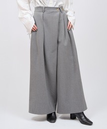 yuumiARIA（ユウミアリア）の「BIG TUCK PANTS（その他パンツ）」