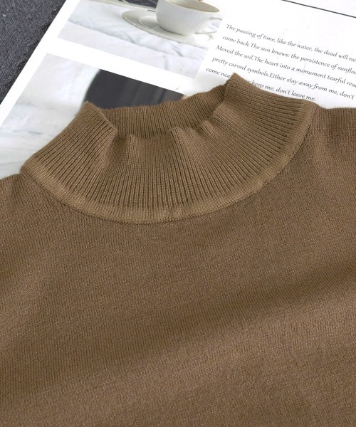 Miniministore(ミニミニストア)の「ニットトップス 長袖 ハイネック 重ね着(ニット/セーター・レディース・アイボリー/カーキブラウン/ライトグレー/ブラック・FREE)」の11枚目の写真