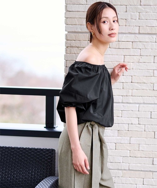 UR'S（ユアーズ）の「撥水オフショルプルオーバー（Tシャツ/カットソー・レディース・ブラック/ブラウン/ホワイト/チャコール・M/S/L）」の11枚目の写真