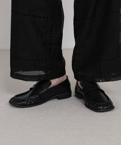 select MOCA（セレクトモカ）の「スクエアトゥギャザーローファー（ローファー・レディース・ブラウン/ブラック・LARGE/MEDIUM/SMALL）」の9枚目の写真