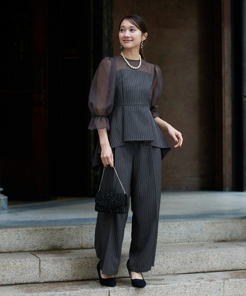 Jolie et Jolie（ジョリーエジョリー）の「キャンディースリーブペプラムストライプブラウス＋ワイドパンツセットアップ（パンツドレス・レディース・モカ/グレー・L/M/5L/4L/3L/LL）」の3枚目の写真