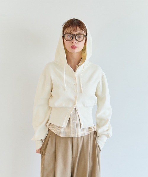 BAYFLOW（ベイフロー）の「[スタイルアップ見え]リブニットショートパーカー（パーカー・レディース・ブラック/グレー/オフホワイト・FREE）」の2枚目の写真