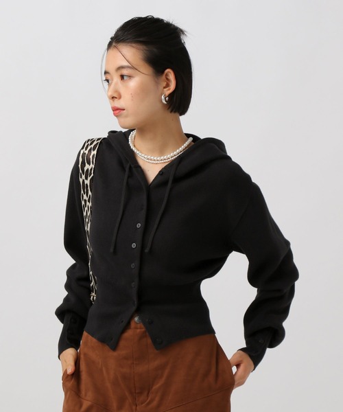 BAYFLOW（ベイフロー）の「[スタイルアップ見え]リブニットショートパーカー（パーカー・レディース・ブラック/グレー/オフホワイト・FREE）」の11枚目の写真