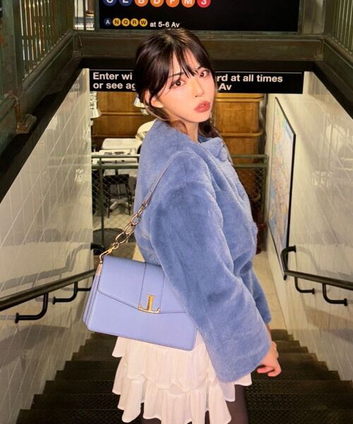 LYUNANLYUNA（ルナエヌルナ）の「ルカ レディース ショルダーバッグ ニュートラルブルー（ショルダーバッグ・レディース・ブルー・FREE）」の11枚目の写真