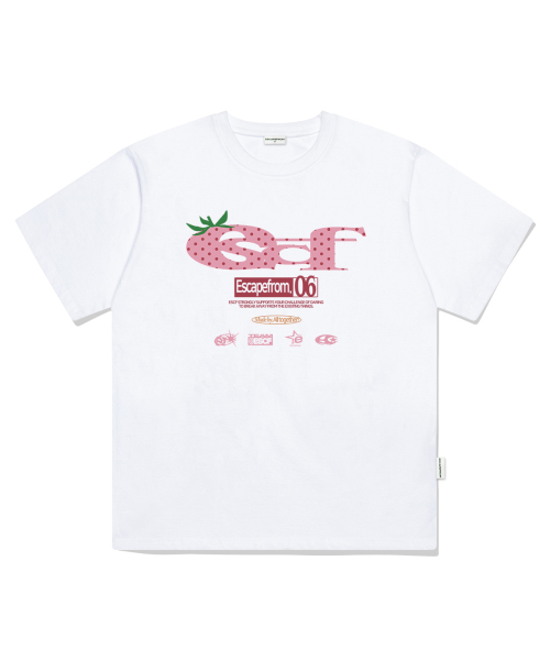 ESCAPEFROM(エスケープフロム)の「ストロベリードット ESCF ロゴ コラージュプリント オーバーサイズ 半袖Tシャツ ホワイト(Tシャツ/カットソー・レディース・その他・S/M/L)」の5枚目の写真