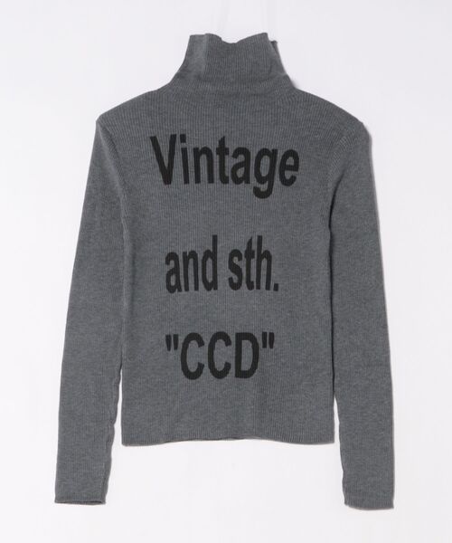 Pt18kg(プラチナイチハチキログラム)の「ロゴ ハイネックストレッチトップス(Tシャツ/カットソー・レディース・ネイビー/イエロー/ブラウン/ホワイト/レッド/ブラック/カーキ/グレー・FREE)」の3枚目の写真