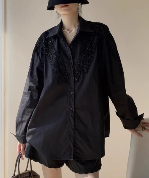 ReRe(リリ)の「刺繍入りデザインシャツ(シャツ/ブラウス・レディース・ブルー/ブラック/ホワイト・FREE)」の11枚目の写真