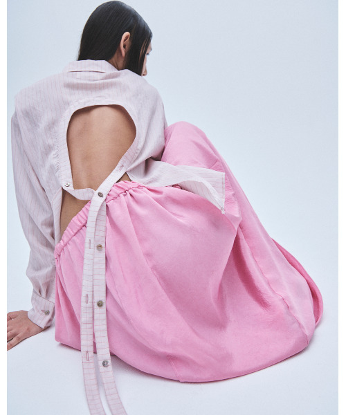 muller of yoshiokubo（ミュラーオブヨシオクボ）の「muller of yoshiokubo ミュラーオブヨシオクボ / STRIPE BACK OPEN SHIRTS クラシックストライプバックオープンシャツ / MLS26208（シャツ/ブラウス・レディース・ブルー/ピンク・FREE）」の16枚目の写真