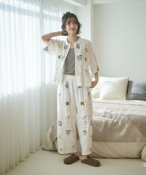 Remind me and forever(リマインドミーアンドフォーエバー)の「【nane】【India series】パッチワーク刺繍パンツ(その他パンツ・レディース・オフホワイト/ブラック・FREE)」の6枚目の写真