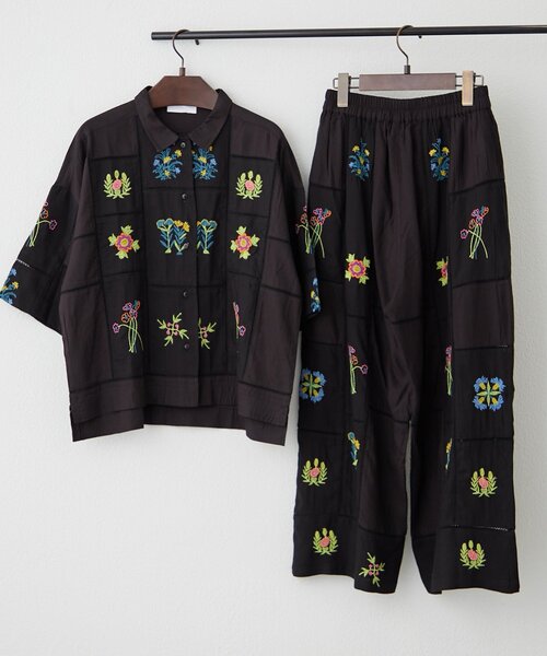 Remind me and forever(リマインドミーアンドフォーエバー)の「【nane】【India series】パッチワーク刺繍パンツ(その他パンツ・レディース・オフホワイト/ブラック・FREE)」の12枚目の写真