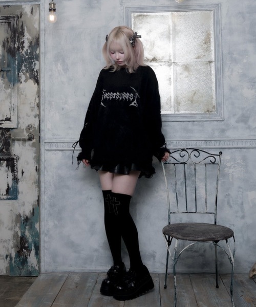 mine by LAFARY(マインバイラファリー)の「Sweet Sufferingダメージオーバーニット(ニット/セーター・レディース・ブラック・FREE)」の3枚目の写真