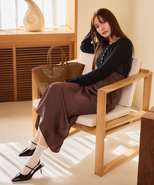 mysty woman(ミスティウーマン)の「アソートサテンナロースカート 661787(スカート・レディース・ブラック系その他/アイボリー/ブラック/ブラウン・FREE)」の19枚目の写真