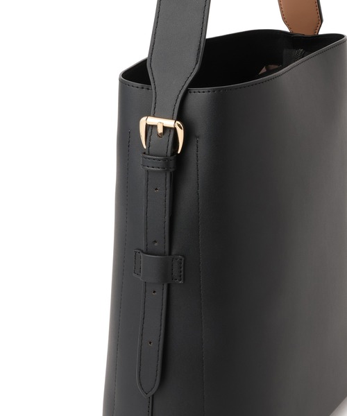 VIS（ビス）の「【WEB限定】三層構造リバーシブルハンドルバッグ/A4対応（ショルダーバッグ・レディース・ブラック/ベージュ系その他・FREE）」の11枚目の写真