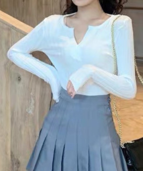 ampm（エーエムピーエム）の「スリットネック リブフィットロングスリーブトップス（Tシャツ/カットソー・レディース・ブラック/ホワイト/グレー・M/L）」の12枚目の写真