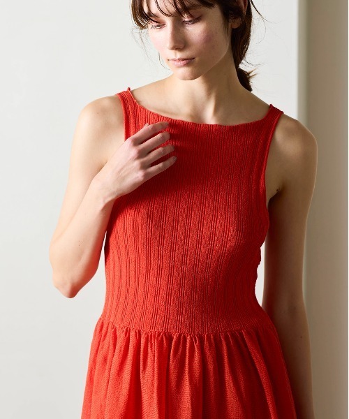 WALANCE(ワランス)の「paper rib knit dress(ワンピース・レディース・ブラック/グレイッシュベージュ・FREE)」の8枚目の写真