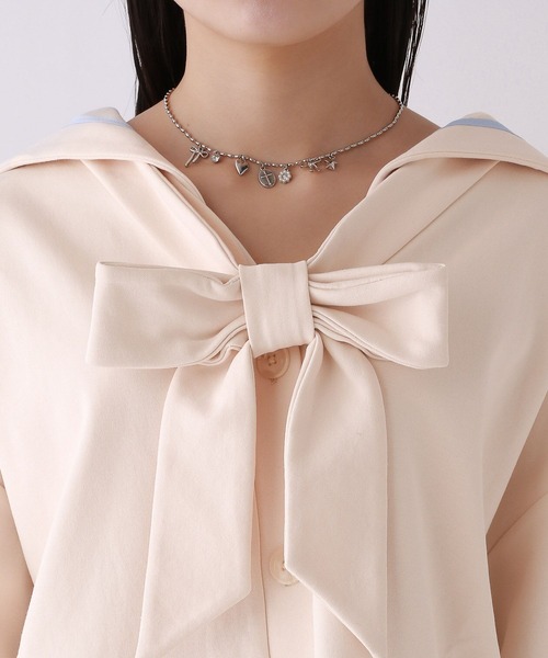 repipi armario（レピピ アルマリオ）の「【2WAY】セーラーリボンカットカーディガン（カーディガン/ボレロ・キッズ・グレー/アイボリー/ネイビー・MEDIUM/LARGE）」の9枚目の写真