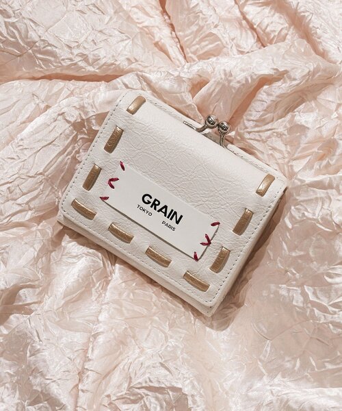 GRAIN（グレイン）の「【GRAIN/グレイン】ヴィンテージステッチ三つ折りがま口ウォレット（財布・レディース・ホワイト/ネイビー/カーキ/ブラック/ピンク/ブラウン・FREE）」の2枚目の写真