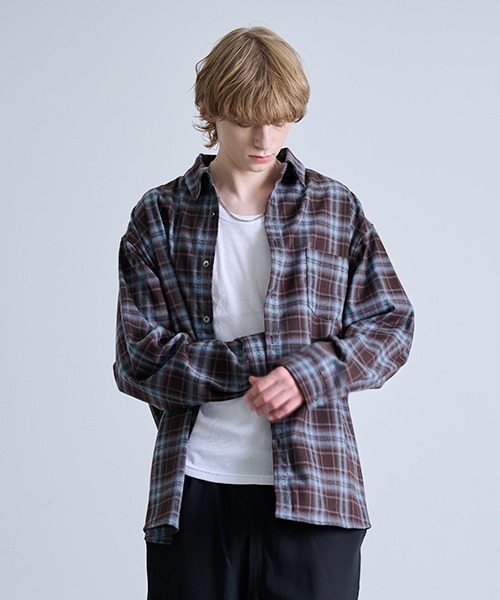 Revo.(レボ)の「Revo. ジャガード オンブレチェックシャツ 長袖(シャツ/ブラウス・メンズ・ワイン/ブルー/ブラック・2/1/0)」の5枚目の写真