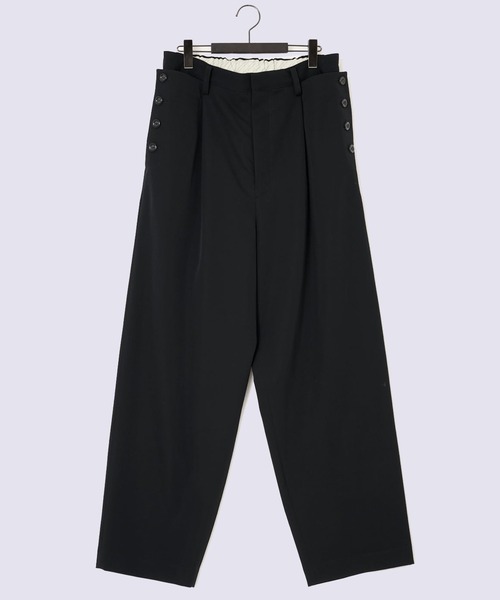 UJOH(ウジョー)の「【UJOH HOMME/ウジョー】Botton Line Closure PNT(スラックス・メンズ・ベージュ/ブラック・4/5)」の2枚目の写真