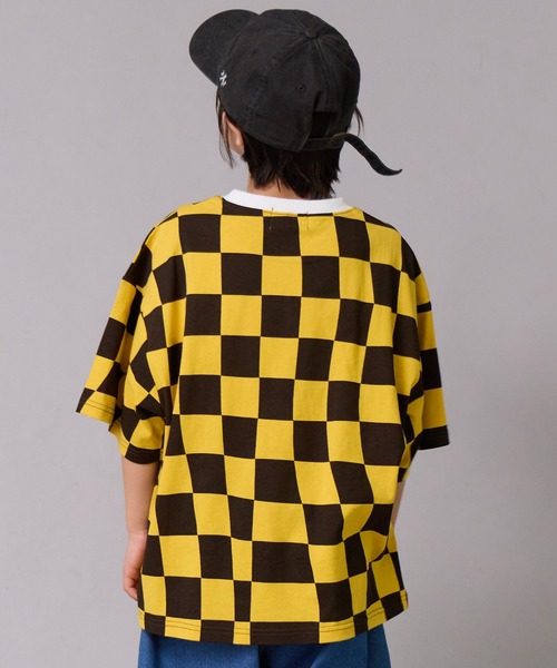 PAIRMANON STREET(ペアマノンストリート)の「【綿100%】総柄プリント オーバーサイズ 半袖 Tシャツ【PAIRMANON STREET】(Tシャツ/カットソー・キッズ・イエロー/ブラック/ブラック系その他2/オフホワイト/ブラック系その他・90/100/120/160/110/130/140/150)」の21枚目の写真