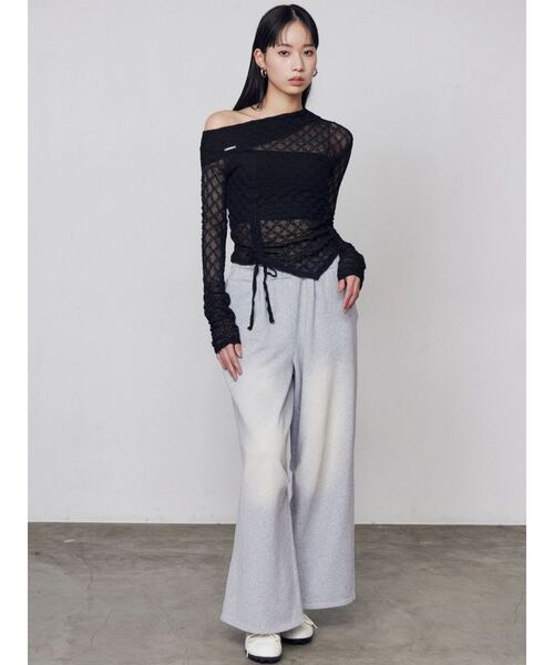 EMODA（エモダ）の「レイヤードロゴスウェットパンツ（スウェットパンツ・レディース・グレー/ブラック/ネイビー・MEDIUM/SMALL）」の15枚目の写真