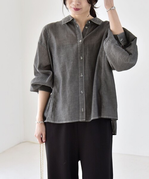 quaranciel(カランシエル)の「quaranciel:〈洗濯機可能〉シアー デニム ギャザー レギュラー シャツ(シャツ/ブラウス・レディース・ブラック/ネイビー・ONE SIZE)」の14枚目の写真