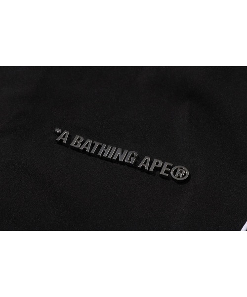 A BATHING APE（アベイシングエイプ）の「BATHING APE LOGO NYLON TRACK JACKET（ミリタリージャケット・メンズ・ブラック・MEDIUM/XX-LARGE/SMALL/X-LARGE）」の4枚目の写真