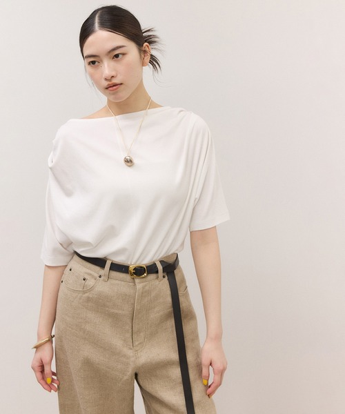 ADAM ET ROPE'(アダムエロペ)の「ドレープトップス(Tシャツ/カットソー・レディース・オリーブ/ダークブラウン/ホワイト・FREE)」の12枚目の写真